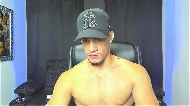 jhonnysnow17 online show from December 19, 4:27 am