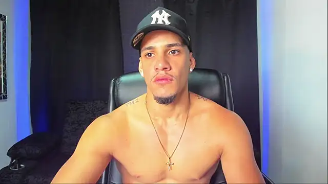 jhonnysnow17 online show from October 25, 4:07 pm