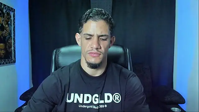 jhonnysnow17 online show from February 22, 3:31 am