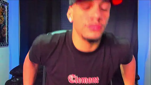 jhonnysnow17 online show from November 30, 9:37 pm