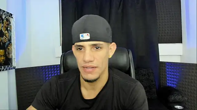 Snapshot of jhonnysnow17 chatting on July 5, 1:54 am jhonnysnow17 online show from July 5, 1:54 am