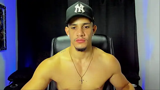 jhonnysnow17 online show from October 23, 2:43 am