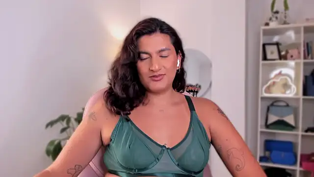 ari artis online show from February 13, 4:43 am