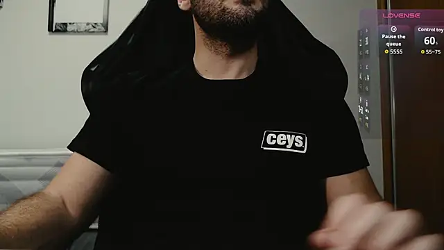 cutehairymacho online show from December 18, 2:21 pm