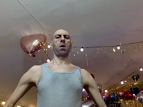 HandsomeAlfie online show from January 17, 2:15 am