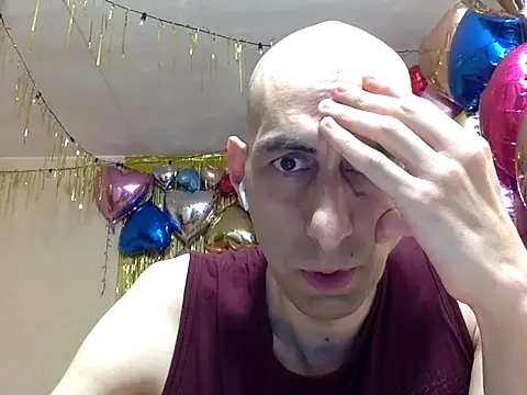 Snapshot of HandsomeAlfie chatting on July 5, 10:22 am HandsomeAlfie online show from July 5, 10:22 am