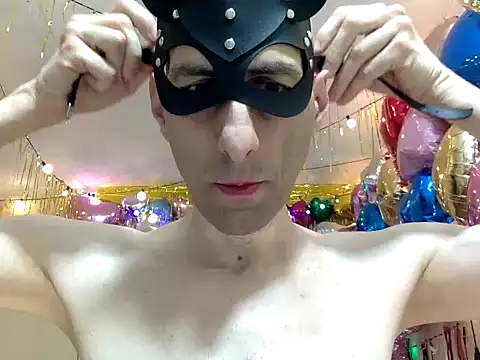 Snapshot of HandsomeAlfie chatting on June 3, 8:35 pm HandsomeAlfie online show from June 3, 8:35 pm