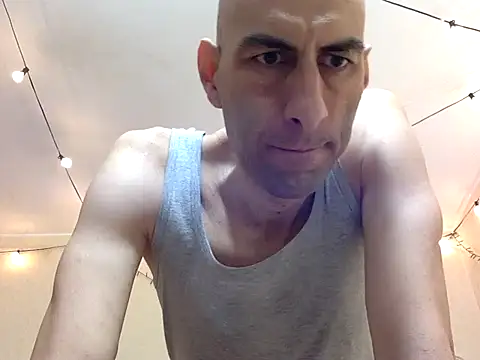 HandsomeAlfie online show from September 27, 8:20 am