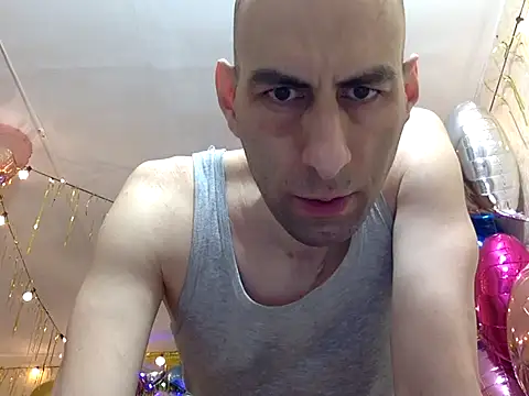 Snapshot of HandsomeAlfie chatting on March 19, 5:29 am HandsomeAlfie online show from March 19, 5:29 am