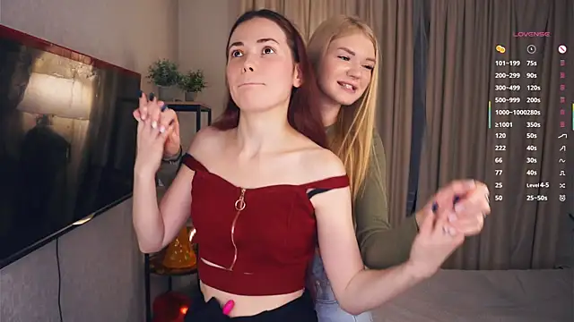 Snapshot of EllenReeves chatting on November 27, 6:14 am EllenReeves online show from November 27, 6:14 am