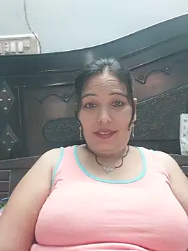 Poojabhabi101 online show from May 14, 6:32 am