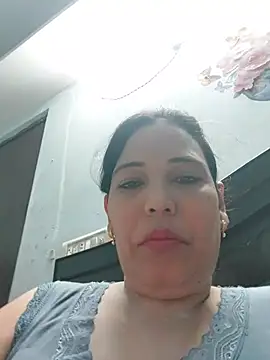 Snapshot of Poojabhabi101 chatting on June 30, 6:24 am Poojabhabi101 online show from June 30, 6:24 am