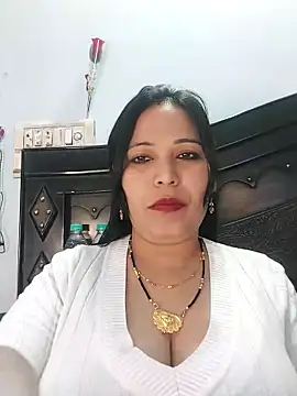 Poojabhabi101 online show from February 20, 5:23 am