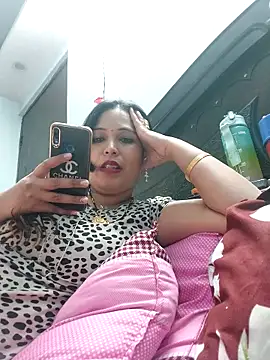 Poojabhabi101 online show from March 11, 8:52 am