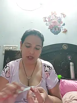 Poojabhabi101 online show from May 24, 5:29 am