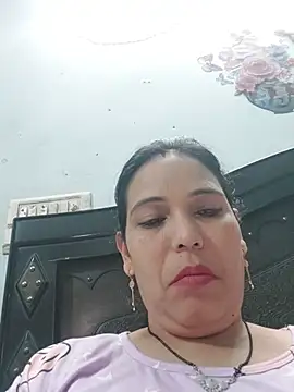 Poojabhabi101 online show from June 2, 6:13 am