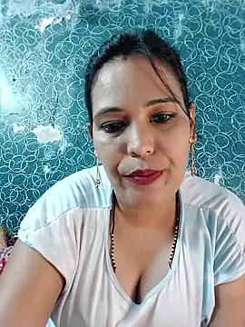 Poojabhabi101 online show from September 16, 6:09 pm