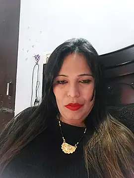 Poojabhabi101 online show from February 14, 6:12 am