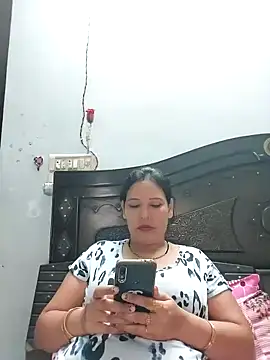 Poojabhabi101 online show from September 16, 5:52 am