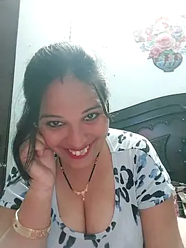 Poojabhabi101 online show from February 20, 6:19 am