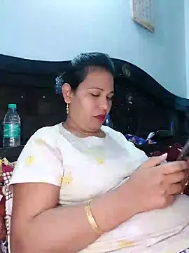 Poojabhabi101 online show from February 2, 6:36 am