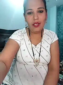 Poojabhabi101 online show from January 28, 10:56 am