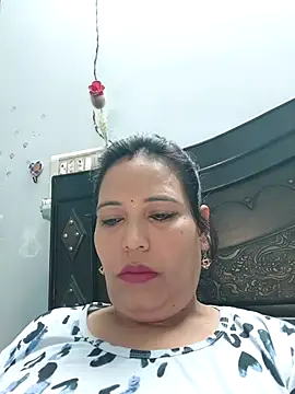 Poojabhabi101 online show from October 12, 6:48 am