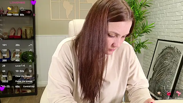 SelineSole online show from March 6, 4:13 pm