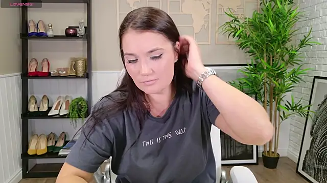 SelineSole online show from September 9, 5:22 pm