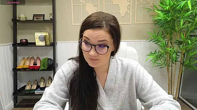 SelineSole online show from March 3, 4:36 pm