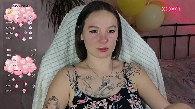 lil luna x online show from February 7, 12:51 am