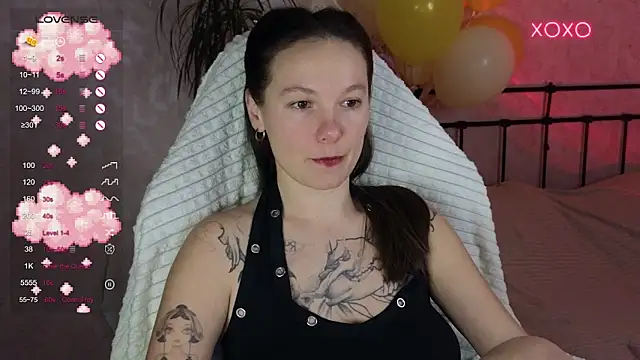 lil luna x online show from February 5, 7:32 pm