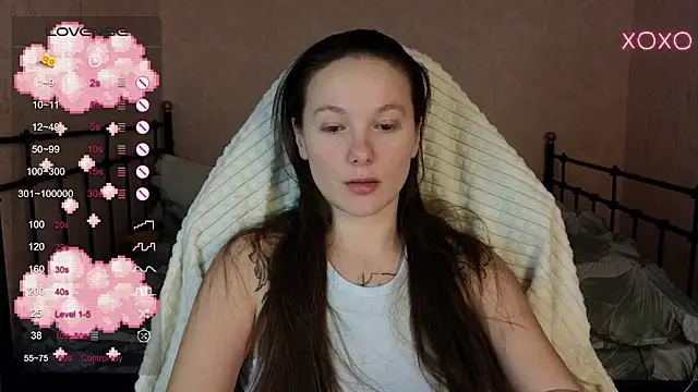 Snapshot of lil_luna_x chatting on January 22, 7:03 pm lil luna x online show from January 22, 7:03 pm