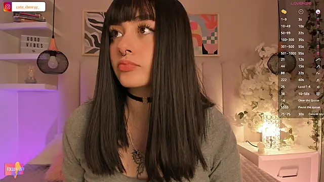 cute  cherry  online show from December 1, 3:07 am