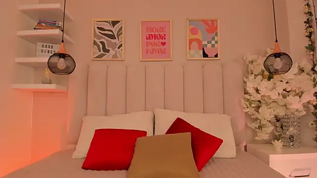 cute  cherry  online show from February 12, 8:19 pm