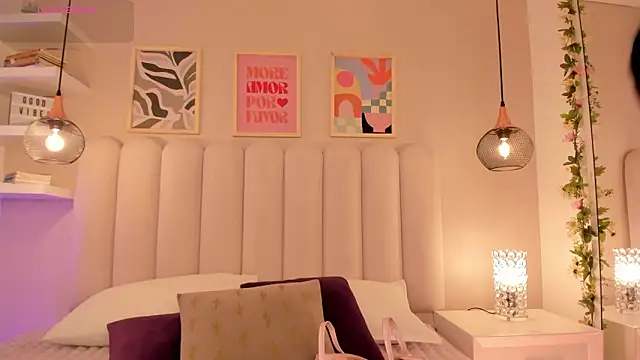 cute  cherry  online show from September 18, 8:01 pm