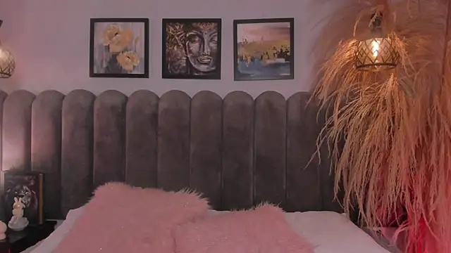 Snapshot of cute__cherry_ chatting on April 23, 8:21 pm cute cherry online show from April 23, 8:21 pm