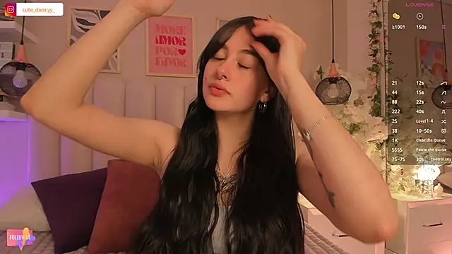 cute  cherry  online show from November 19, 8:53 pm