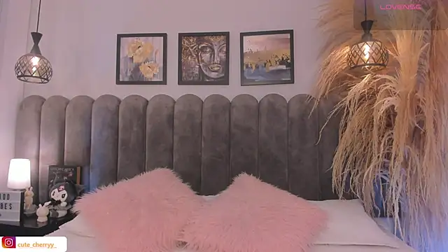 cute  cherry  online show from April 2, 7:20 pm