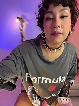 ZahaRoseee online show from April 8, 3:08 am