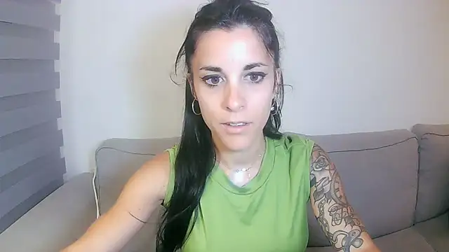 secretoeternoo online show from June 22, 10:40 pm