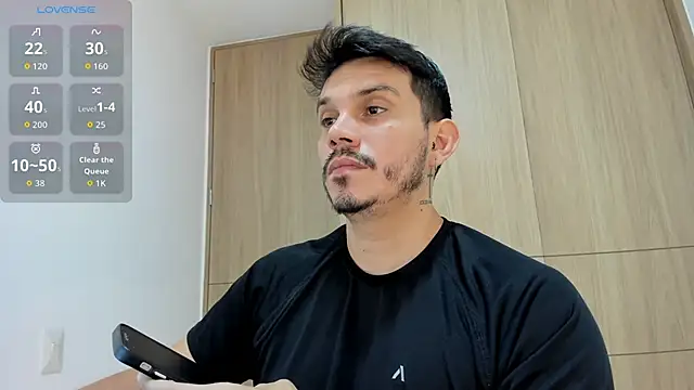 Snapshot of alejandro_stark chatting on November 22, 4:17 pm alejandro stark online show from November 22, 4:17 pm