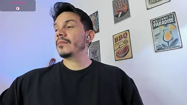 Snapshot of alejandro_stark chatting on February 20, 11:45 am alejandro stark online show from February 20, 11:45 am