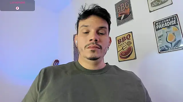 Snapshot of alejandro_stark chatting on February 21, 11:01 am alejandro stark online show from February 21, 11:01 am