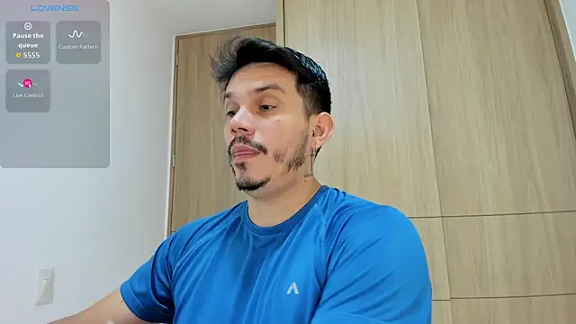 Snapshot of alejandro_stark chatting on November 22, 4:11 am alejandro stark online show from November 22, 4:11 am