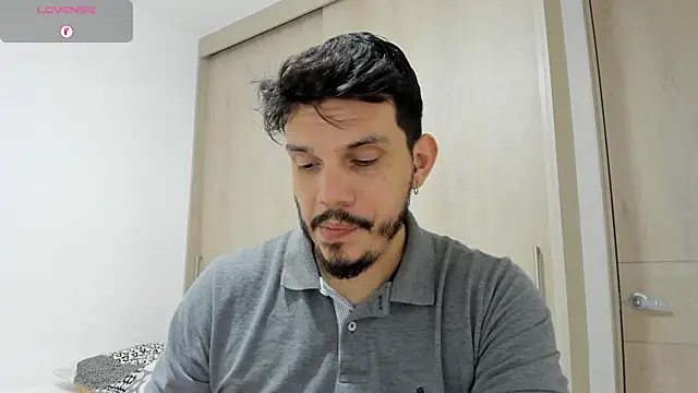 Snapshot of alejandro_stark chatting on February 12, 1:16 pm alejandro stark online show from February 12, 1:16 pm