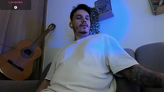 alejandro stark online show from April 12, 12:47 am