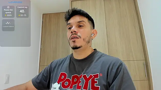 Snapshot of alejandro_stark chatting on November 7, 1:26 pm alejandro stark online show from November 7, 1:26 pm