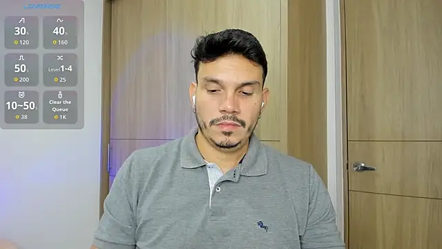 Snapshot of alejandro_stark chatting on October 1, 11:08 pm alejandro stark online show from October 1, 11:08 pm