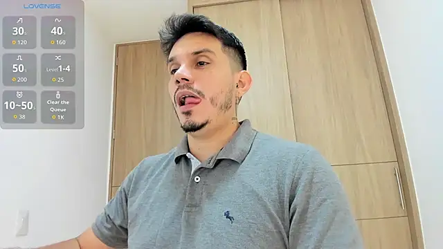 Snapshot of alejandro_stark chatting on November 7, 1:21 am alejandro stark online show from November 7, 1:21 am